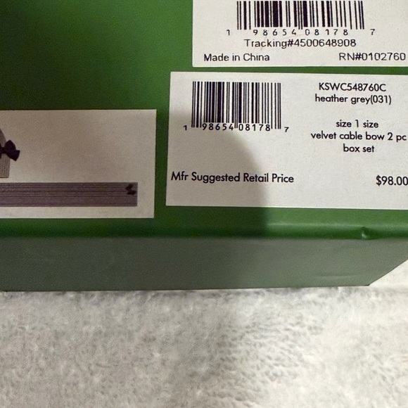 New in box Kate Spade Scarf and Hat Set Gray With Black Bow